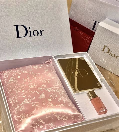 dior welcome gift